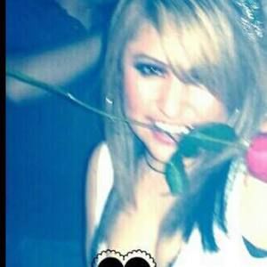 Meet your Posher, Maria r